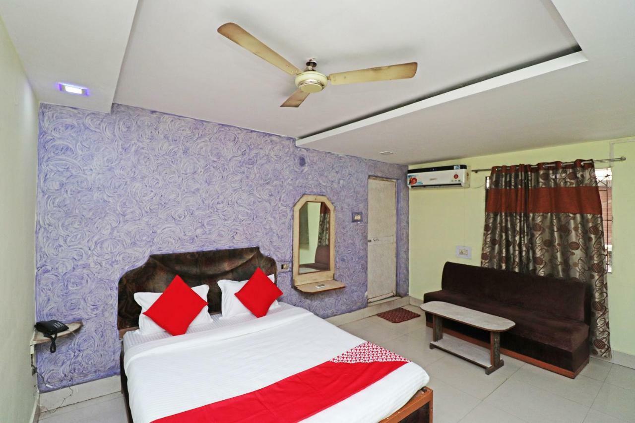 Oyo 39838 Riverside Hotel Bilāspur Buitenkant foto